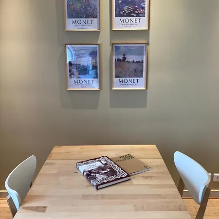 Holiday home Waterlily Et Coquelicot House